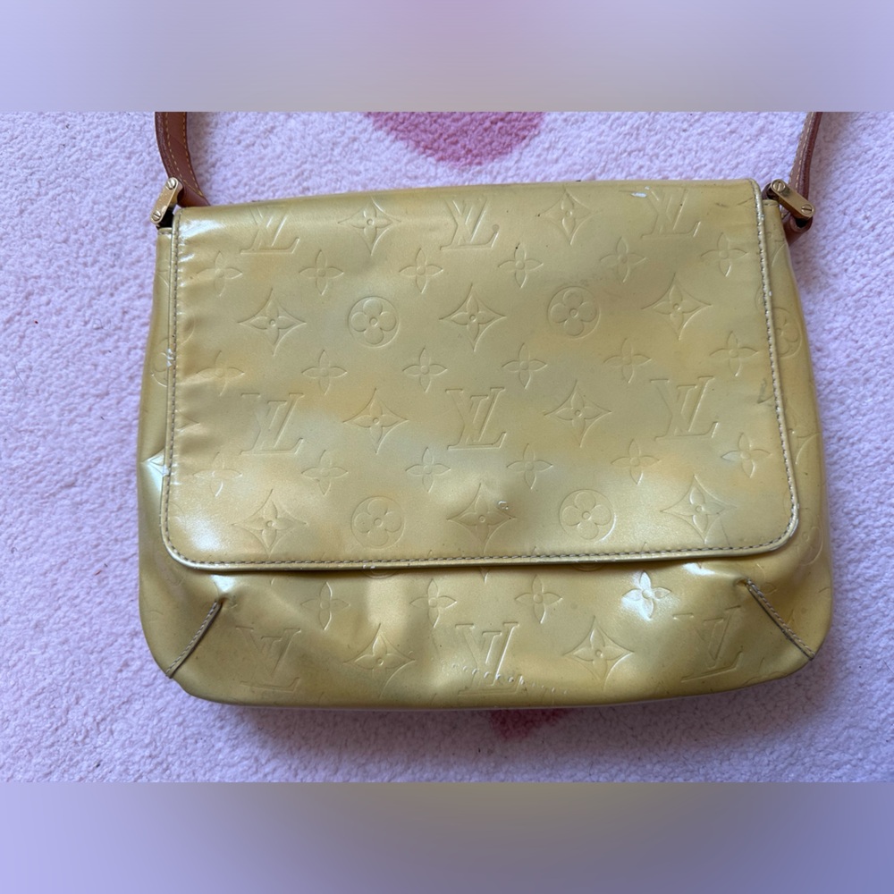 LOUIS VUITTON Vernis Thompson Street Shoulder Bag
